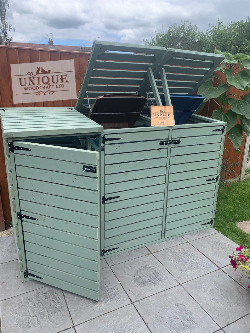 Wheelie bin store image 1