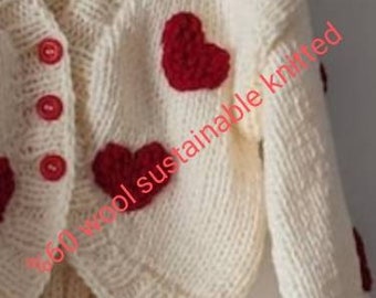 Cozy wool heart woman cardigan, sustainable yarn knit, red heart embroidery sweater, woman knitted jumper, creamy / pink knit with 3 buttons