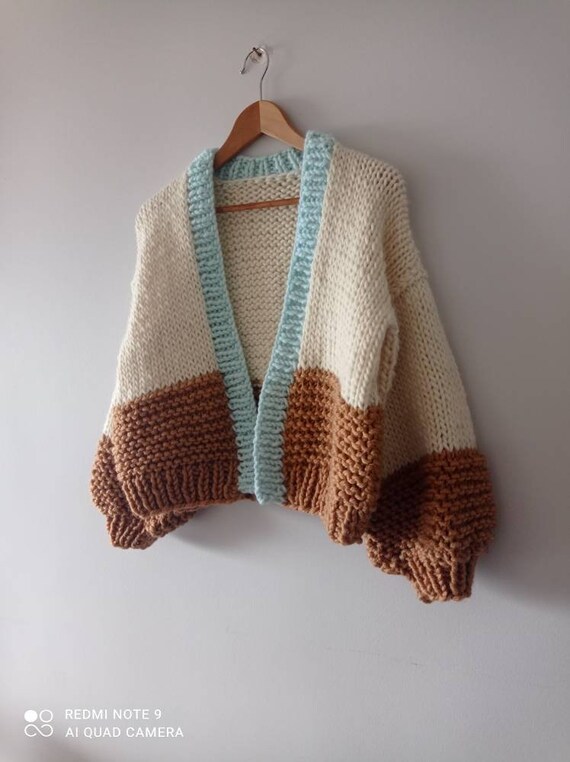 Super Chunky Large Size Cozy Wool Women Cardigan sweater.Soft Pastel Tones Mid Cropped Jumper, Trendy Christmas Wool Clothes, Gifs for Her