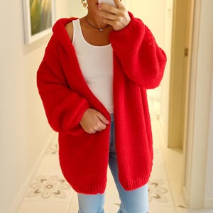 Handmade Red Hooded Cardigan, Oversized Knit Jacket for Women, Chunky Soft Yarn Sweater, Cozy School Girl Gift, Trendy Hoodie Coat
