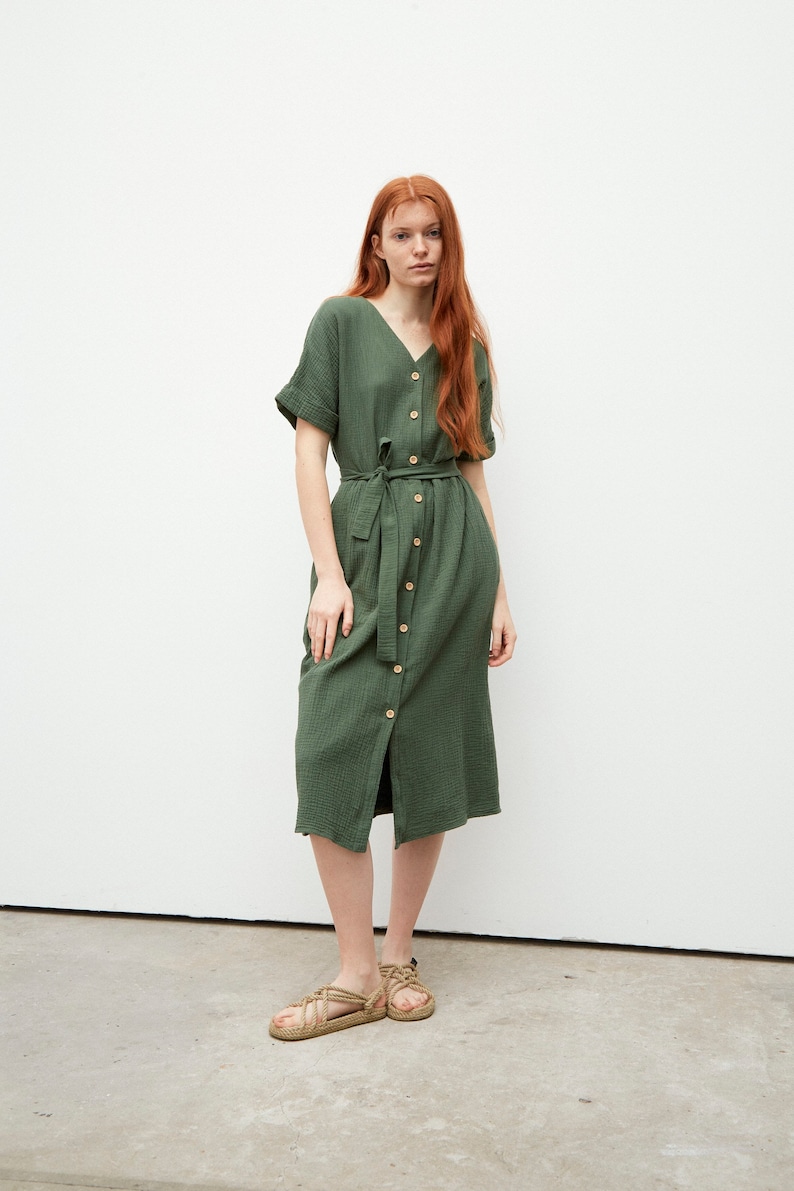 Forest green muslin dress with short sleeves and pockets. Tea length wrap dress with belt. Tea length casual simple dress with buttons image 2