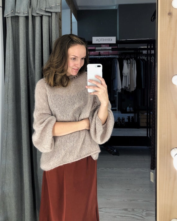 Jersey oversize de punto de mohair beige para mujer. Jersey hecho a mano en punto de alpaca con manga globo. Jersey transparente grueso con mangas abullonadas tejidas a mano Etsy Espana