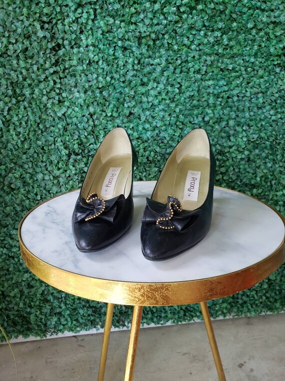 80s Vintage Pumps, Black Leather and Gold Heels, … - image 4