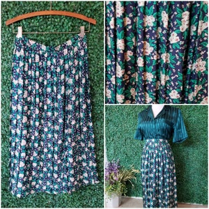 Vintage Pleated Skirt, Silk Poppy Flowers, Blue and Green, Midi High Waisted