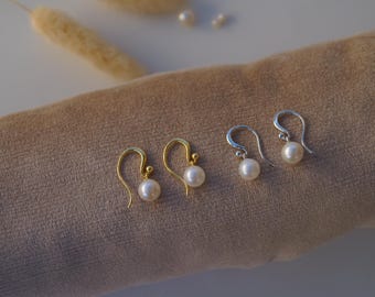 Dangling earrings with natural freshwater pearls, 925 sterling silver, timeless bridal style, wedding, gift for her