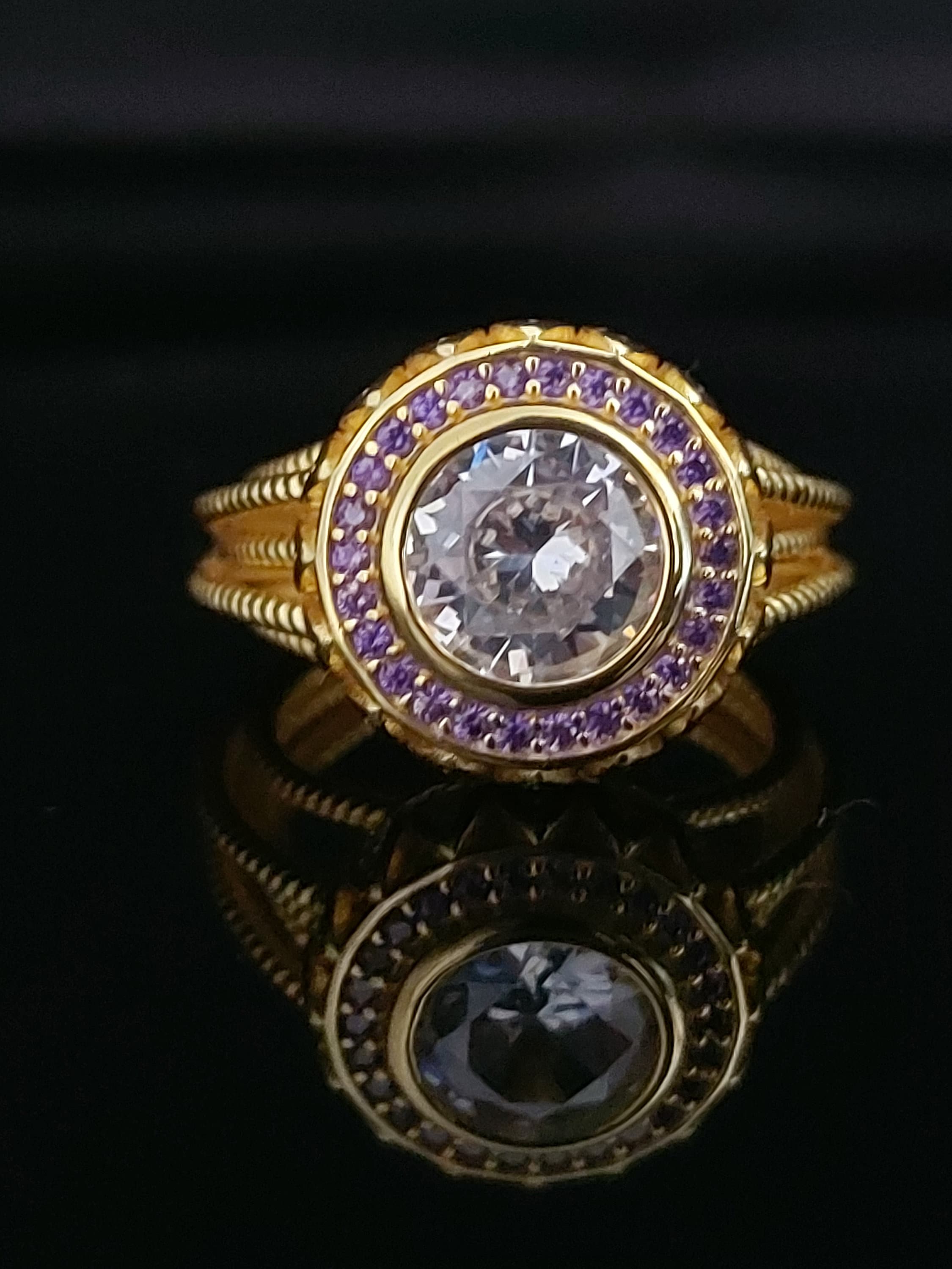 Mary kate olsen hotsell engagement ring replica