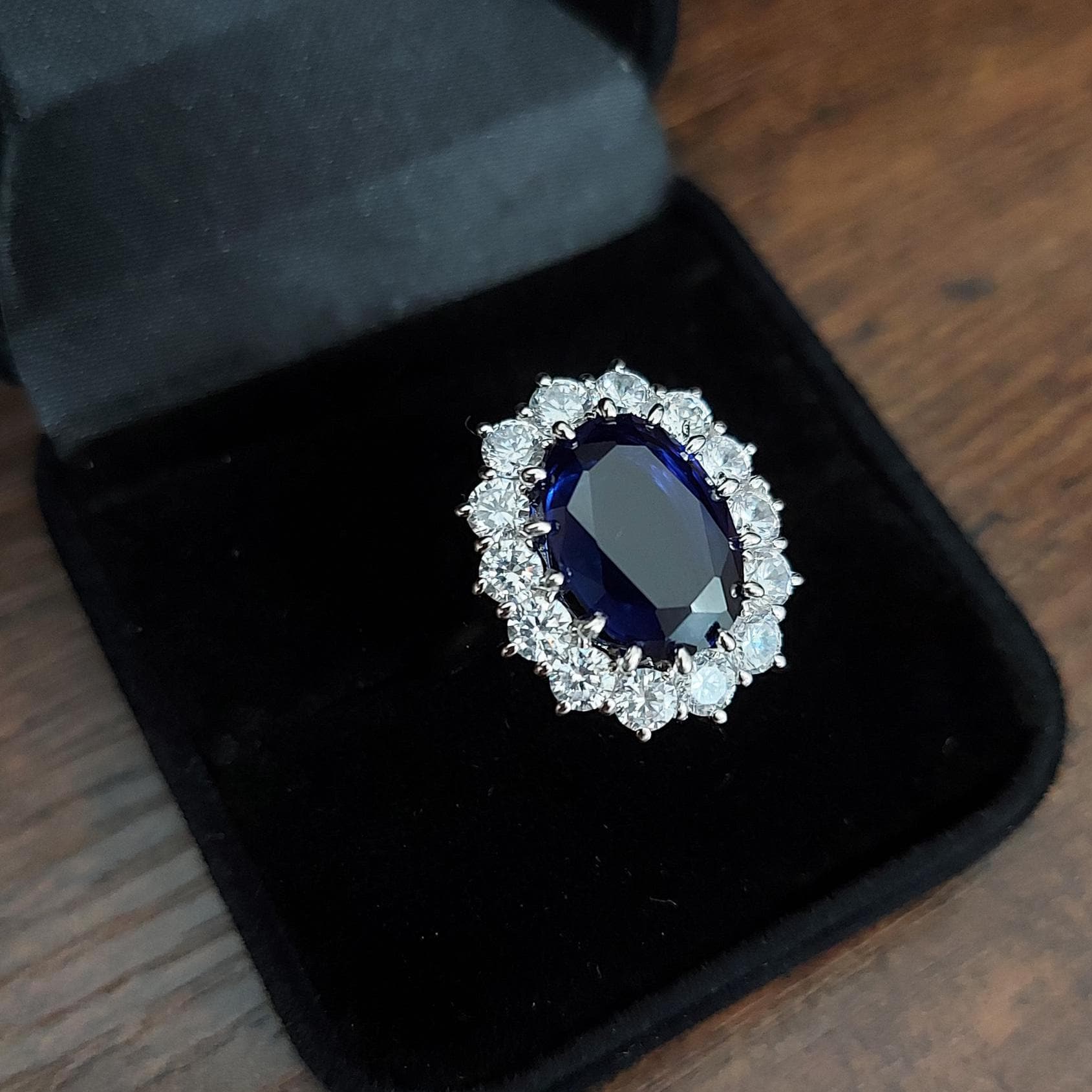 Meghan Markle Blue Ring Diana Diana Ring: The Eternal Brilliance