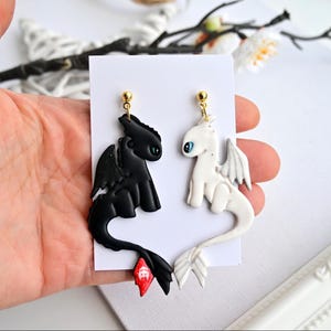 Black Dragon Polymer Clay Earrings/ toothless clay earrings / Embossing Statement Minimalist Earrings | handmade gift