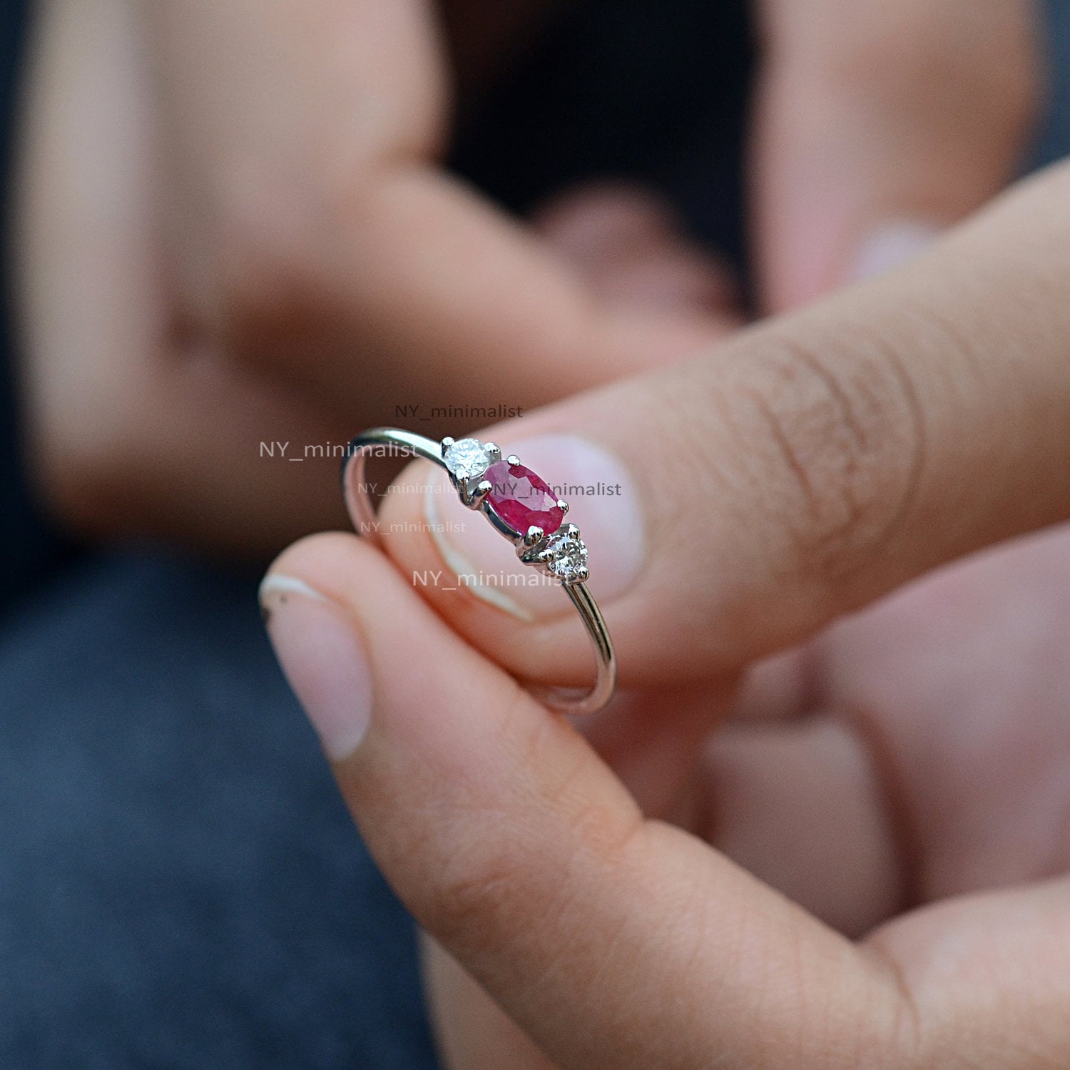 Bague pierre précieuse - Bague avec rubis ovale, en Or 14 carats, pour
