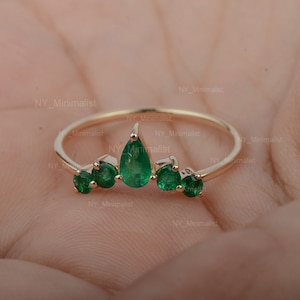 Princess & Fairytale Crown Ring Solid 14K Yellow Gold Natural Zambia Emerald Gemstone Women&#39;s Ring Handmade Everyday Jewelry