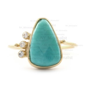 Big Pear Cut Arizona Turquoise Gemstone Ring With Solid 14K Yellow Gold Princess Cocktail Ring Real SI Clarity G-H Color Diamond Jewelry