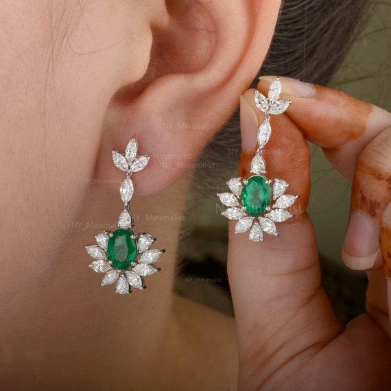 Emerald and diamond earrings white gold deals