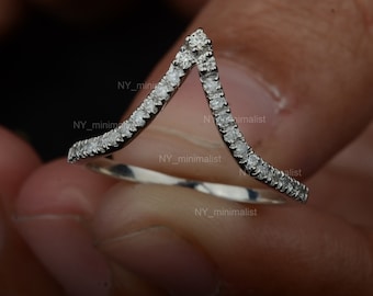 14K witgouden diamanten ring met chevron: minimalistische stapelring