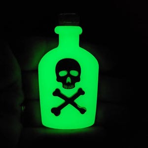 Glowing Skull And Crossbones Bones Potion Bottle Acrylic Brooch Pin Halloween