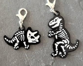 Fossil Dinosaur skeleton zipper pull, black and white metal zip charm, Triceratops, T rex, purse, jacket, pencil case, schoolbag, coat, bag