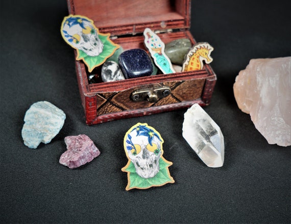 Wooden Pin Badge - Bella Donna Kiss - Skull and Purple Flowers