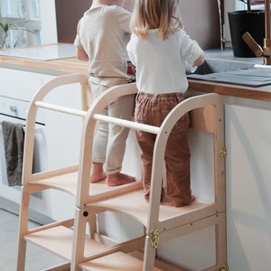 Torre de cocina, taburete de aprendizaje: mejore la experiencia de su hijo con complementos personalizables imagen 2