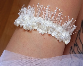 Bridal garter, wedding garter set, lace garter, white garter set, bridal shower gift, gift for bride