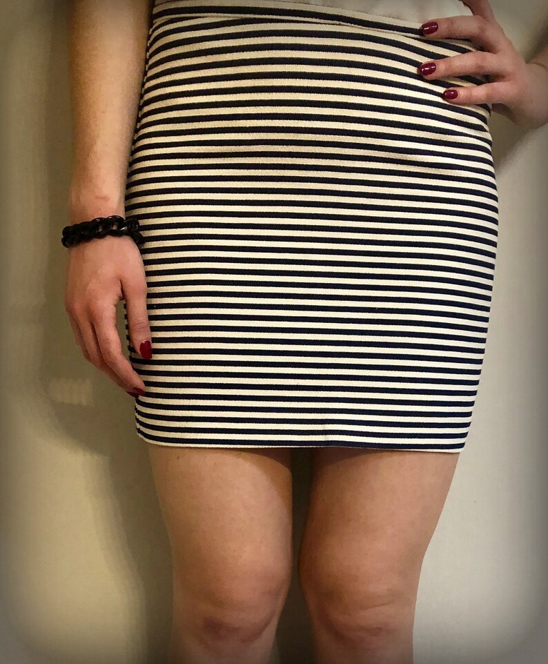 +GIFT INCLUDED Striped white-blue mini skirt