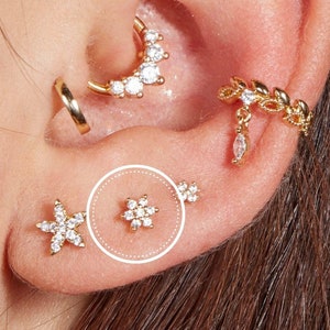 Small Flower Stud Earring, Tiny Flower Earring, Flower Stud, Screw Back Earring, Hypoallergenic Earring, Externally Threaded, Piercing Style