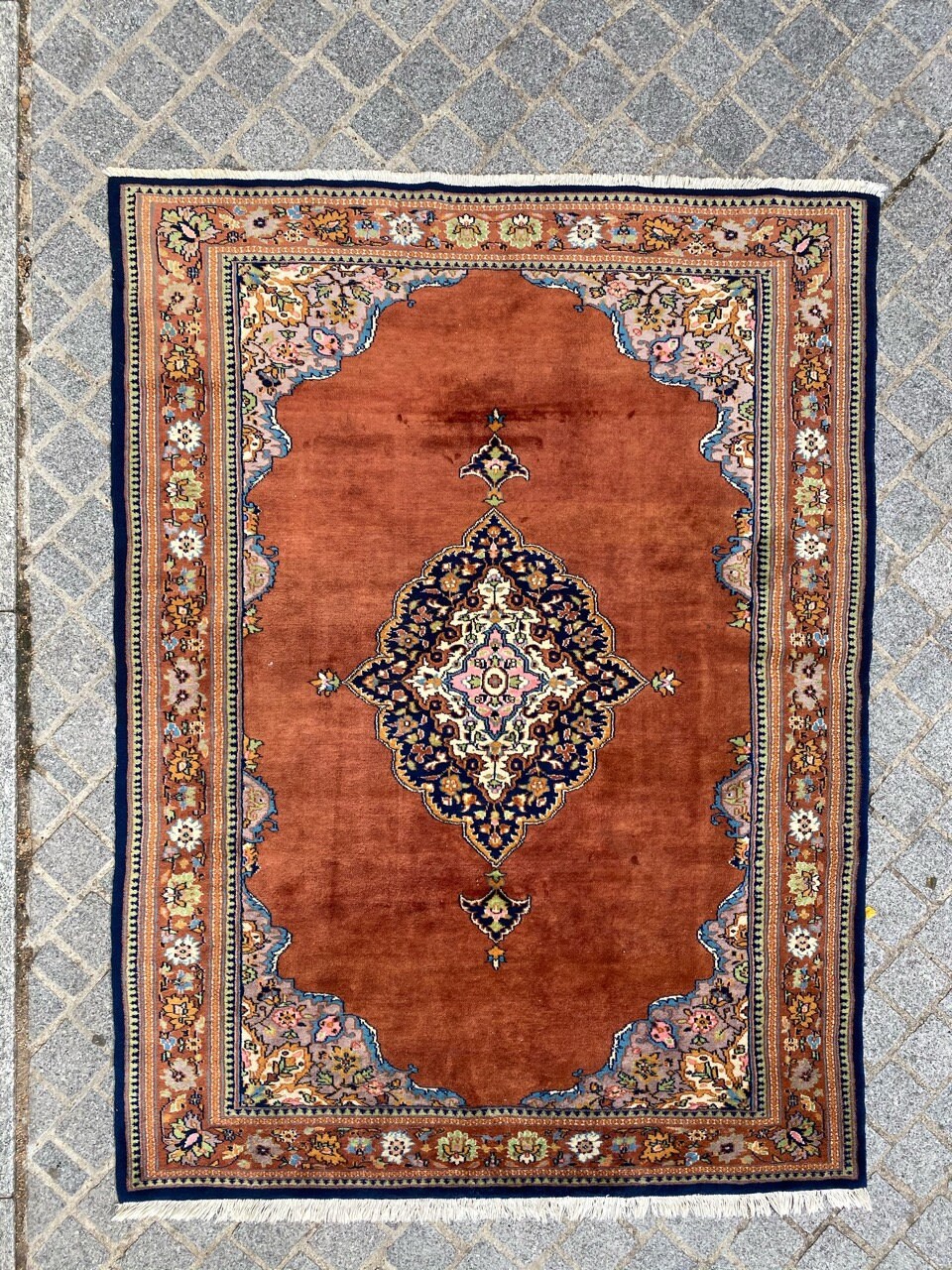 Tapis Vintage Pakistanais Fait Main en Laine 130x176 cm