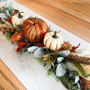 Décoration de table basse, centre de table de salle à manger d'automne, décoration d'intérieur citrouille d'automne, vitrine de cheminée, salon de ferme d'automne, guirlande orange blanc White