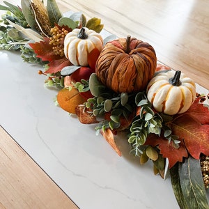 Décoration de table basse, centre de table de salle à manger d'automne, décoration d'intérieur citrouille d'automne, vitrine de cheminée, salon de ferme d'automne, guirlande orange blanc image 4