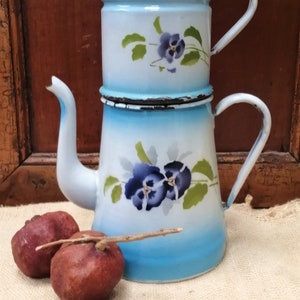 Antique French Large enamel Coffee Pot or &quot;cafetière&quot; jug, coffee maker - French kitchenalia - FLORAL Pansy decor - great condition !