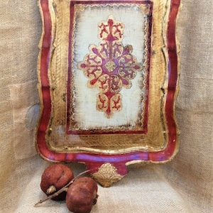 Vintage FRENCH Florentine tray with two handles, Italian style serving tray circa mid century. Red and gold with WONDERFUL patina.