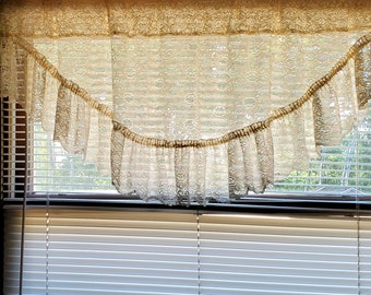 Ivory Lace Valance