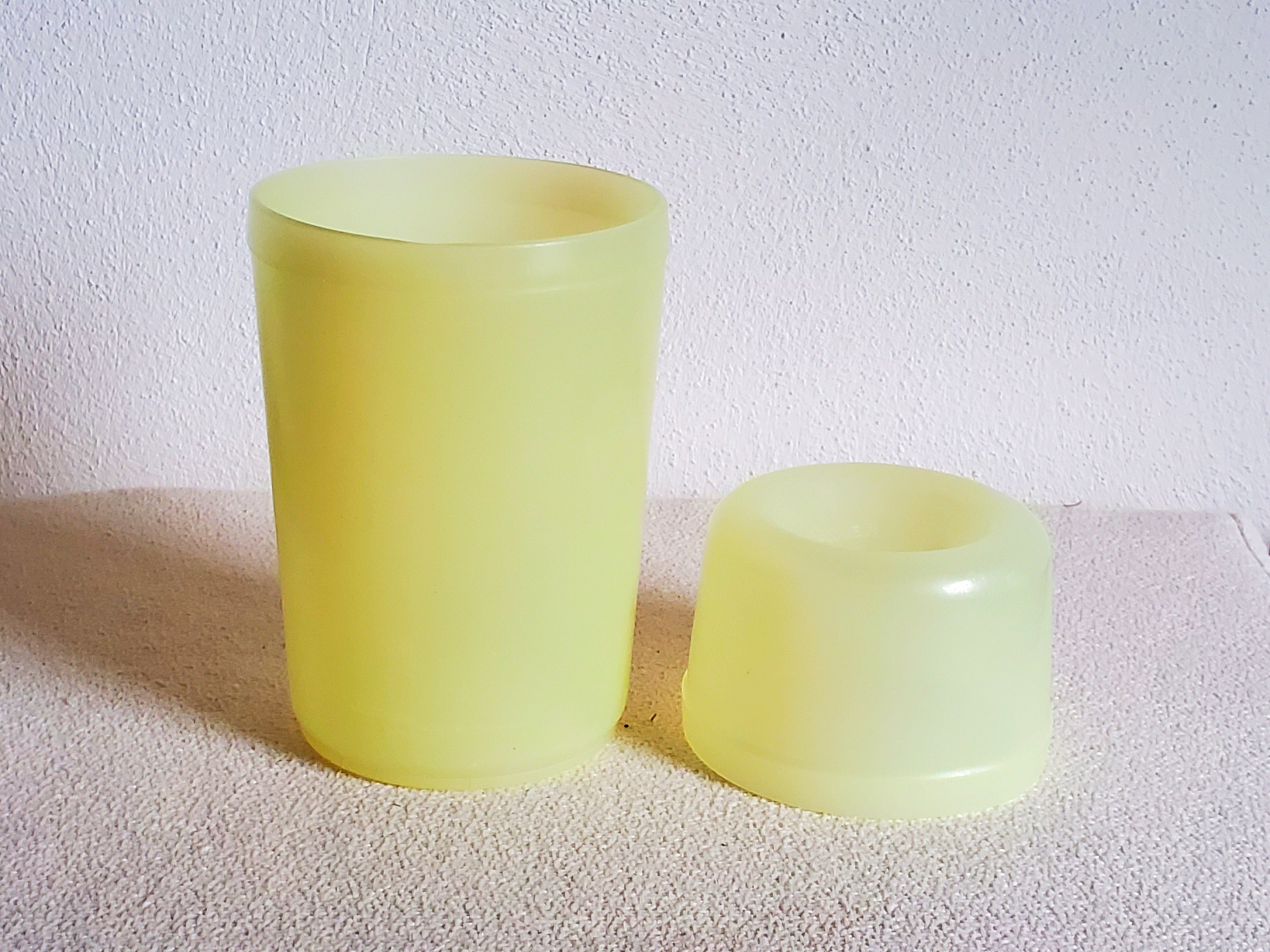 Vintage Tupperware Shaker 1950's Tupperware Vacu Mixer 