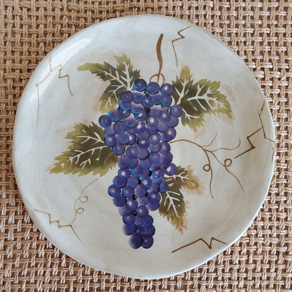 8-inch Cabernet Handpainted Grape Ceramic Plate in 3 Versions - Etsy