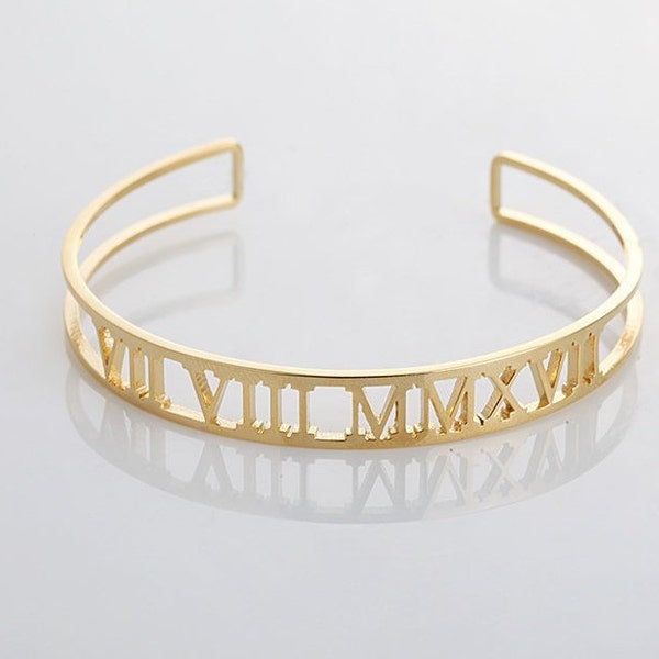 Coördinaten armband Gepersonaliseerde paar armband Aangepaste Romeinse cijfers manchet armband Delicate gouden breedtegraad lengtegraad sieraden Cadeau voor vrouw