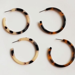 Dark brown tortoise shell hoop Light Ivory semi circle acetate earrings Acrylic minimalist jewelry Simple dainty round hoops Gift for woman