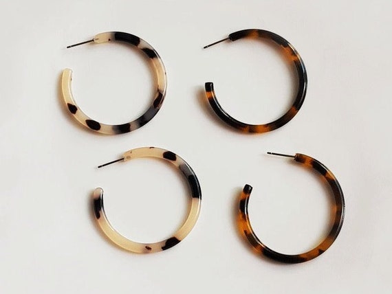 Dark brown tortoise shell hoop Light Ivory semi circle acetate earrings Acrylic minimalist jewelry Simple dainty round hoops Gift for woman