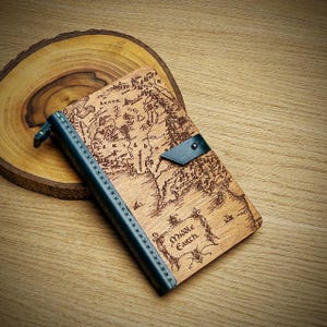 Diario in legno avvolto Il Signore degli Anelli, quaderno con mappa della Terra di Mezzo, diario con inserto monogrammato personalizzato