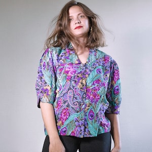 Vintage BLOUSE Purple Pink Golden Turquoise 80s Flower Feather Leaf Pattern Women's Shirt Short Sleeve Feminine Collared Floral Paisley Top image 1