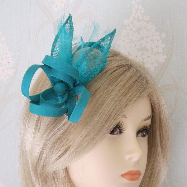 Sinamay Feder Hochzeit Fascinator Clip Corsage Kentucky Derby Hut Net Kopf Stück Sinamay Hut grün Korsage Grand National Renntag