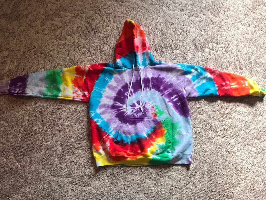 tie dye sweatshirt