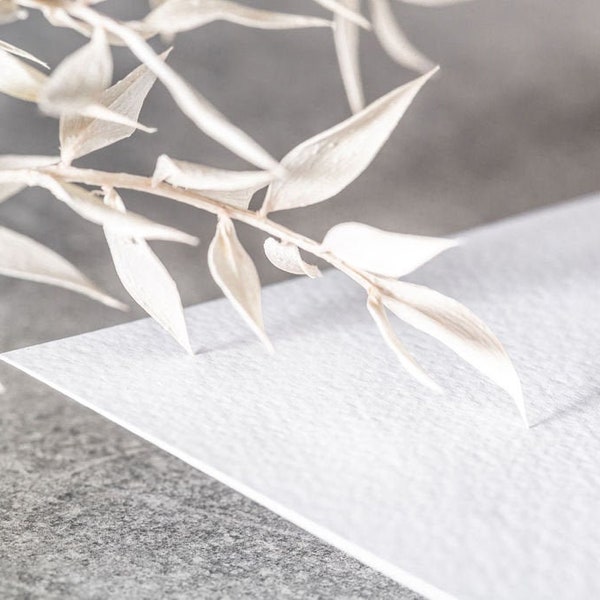 Strukturiertes Naturpapier Weiß - 5er Set, A4 | hochwertiges Papier Einladungen, dickes Papier 250g, Hochzeit Karten drucken, Bastelpapier