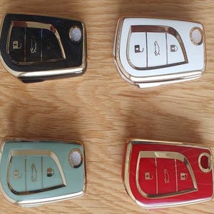 3 Buttons TPU Car Flip Key Case Cover Shell Fob for Toyota Auris Corolla Avensis Verso Yaris Aygo Camry RAV4 Forturner Hilux Scion TC IM