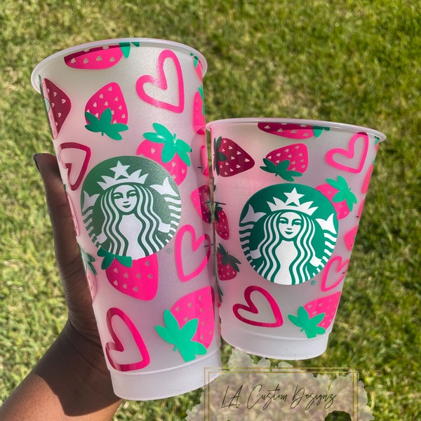 Starbucks Erdbeere und Herzen Tasse | Venti Cold Cup | Grande Kalte Tasse| Starbucks Cold Cup | Geburtstagsgeschenk | Wiederverwendbare Kaffeetasse