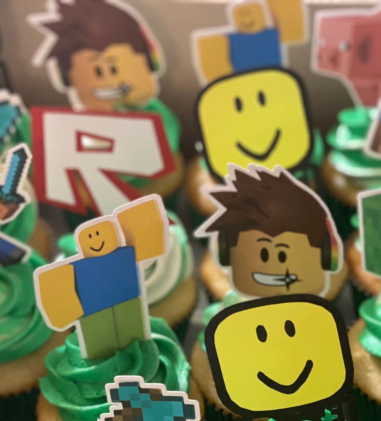 Set of 12 Roblox Cupcake Toppers Birthday Party Etsy