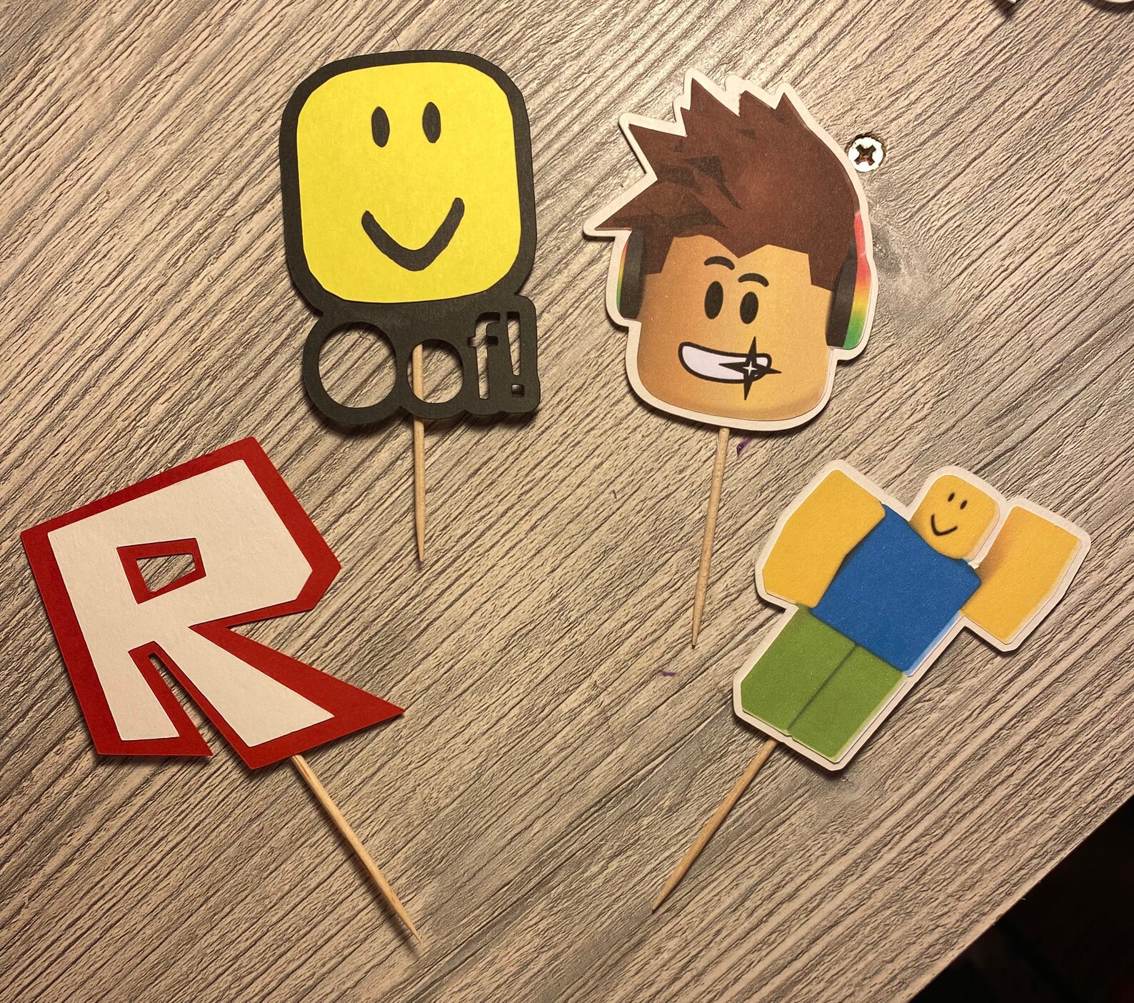 Set of 12 Roblox Cupcake Toppers Birthday Party Etsy