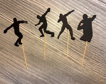 Juego de 12 adornos para cupcakes de lanzamiento de disco y bala de atletismo masculino. Se pueden personalizar o usar como centros de mesa.