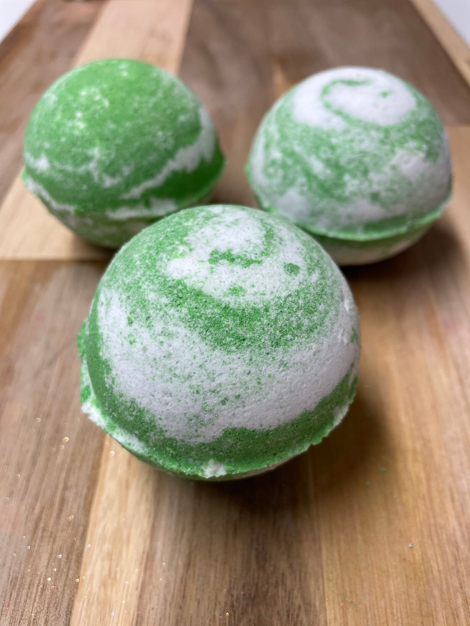 Apple Scented Green Bath Bomb Bath Bomb For Her Bath Bomb Etsy