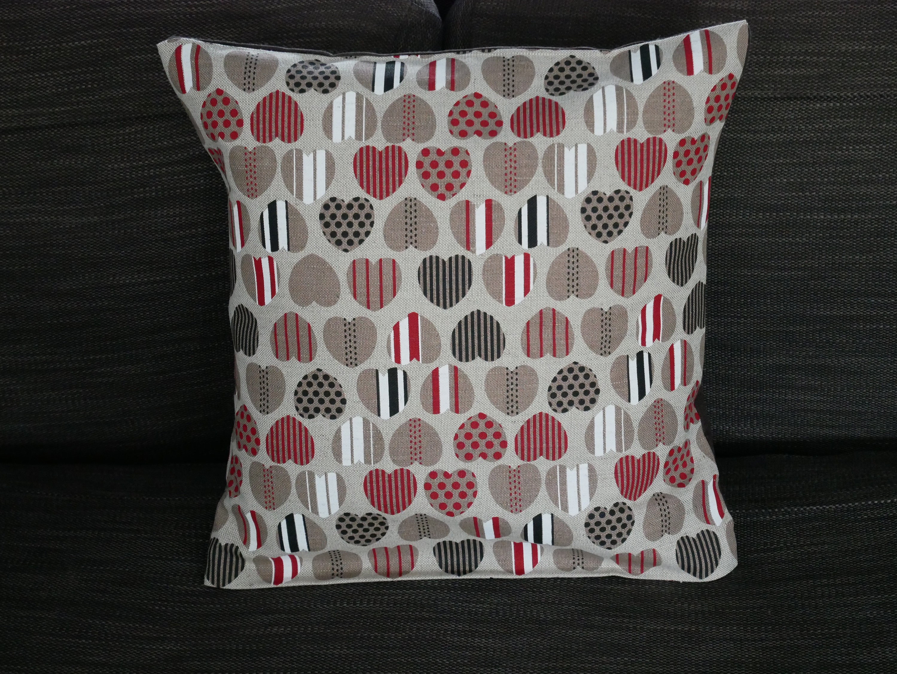 Housse de Coussin Motif Coeurs