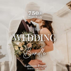 Könnte beinhalten: Ein Paar umarmt sich unter einem Schleier und hält einen Blumenstrauß. Das Bild zeigt den Text "750+ Presets Bundle" und "The Wedding Bundle" mit "Lightroom Presets Mobile & Desktop" unten, was auf ein Fotografieprodukt hindeutet.