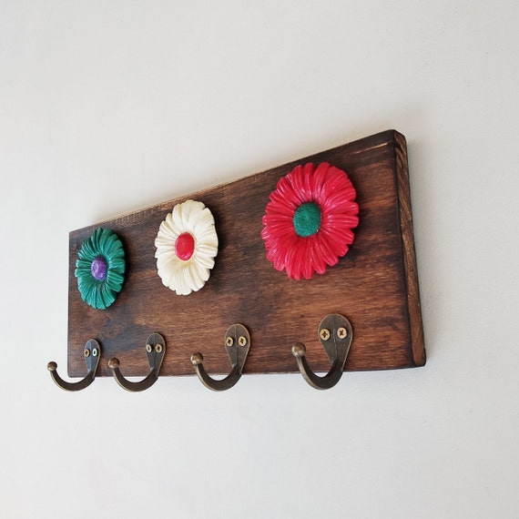 Cuelga llaves de madera reciclada con flores coloridas llavero de pared rustico decoracion de recibidor de cabana regalo para casa nueva Etsy Mexico