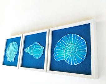 Dipinto di conchiglie blu, set di dipinti decorativi moderni per il bagno, originale arte da spiaggia testurizzata
